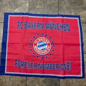 FC Bayern München Soccer Team Flag/Banner 34x26.5”